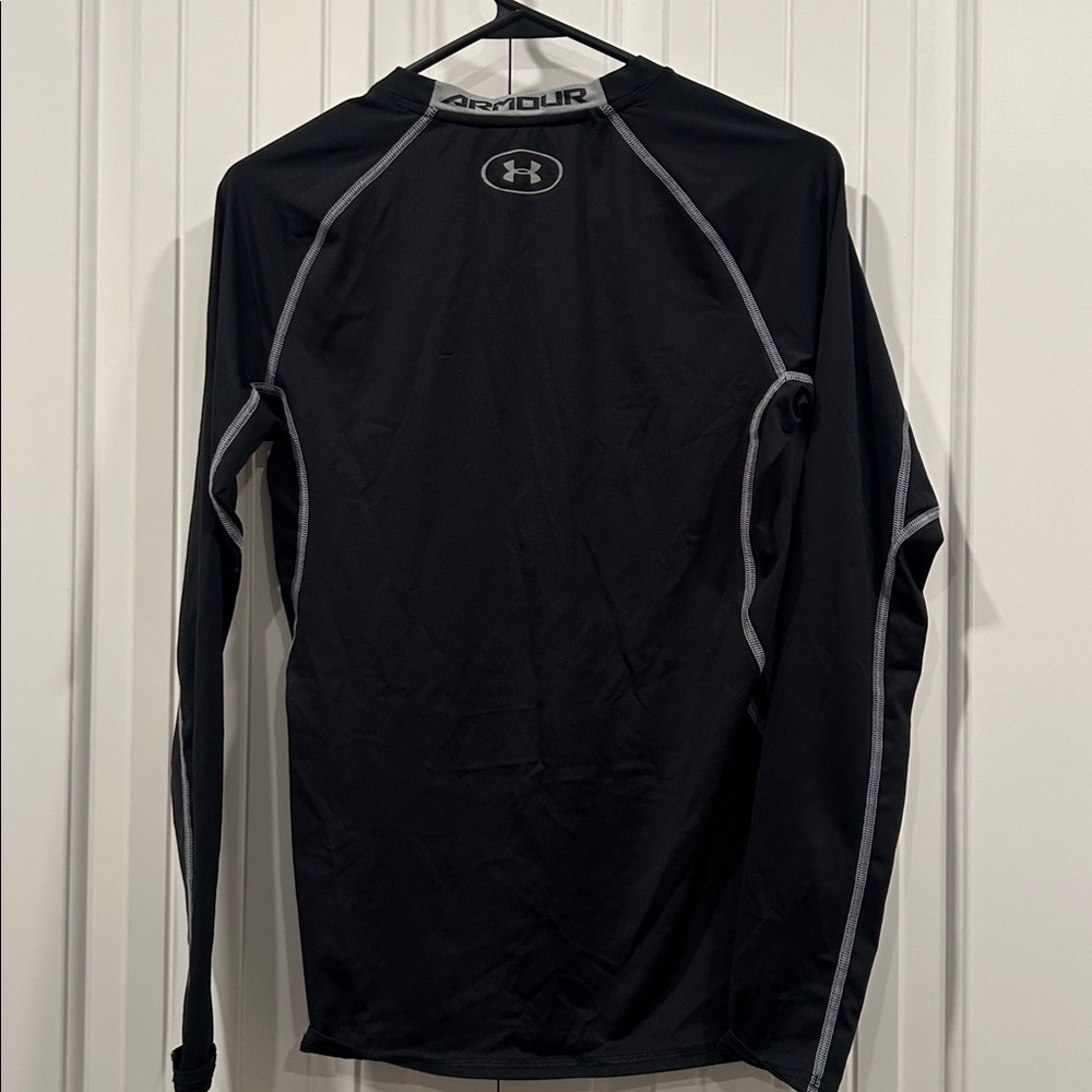 Under Armour Men's Black Long Sleeve Performance Tee - Picture 2 of 3